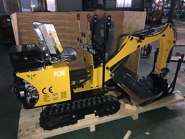 PC08迷你挖掘機發往加拿大