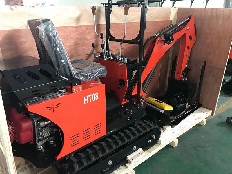 HT08小型挖掘機發往美國